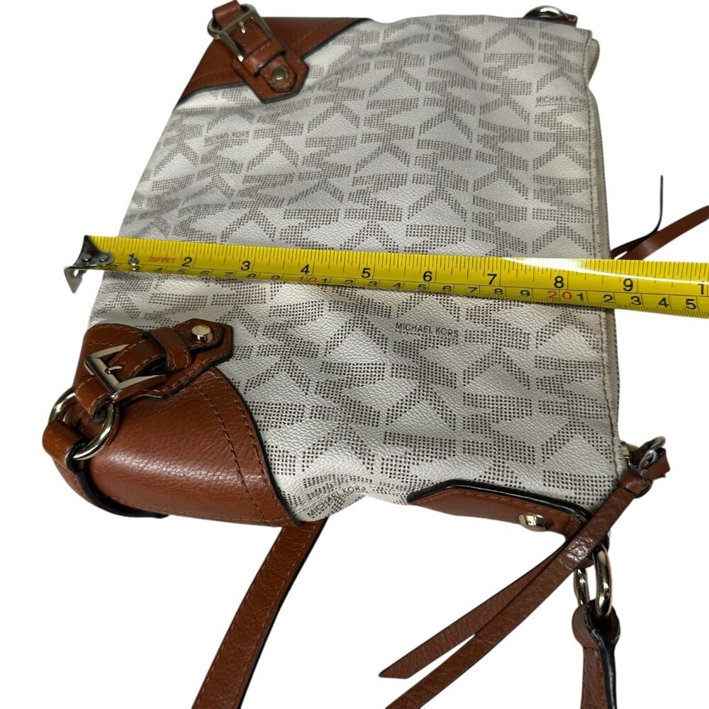 Michael Kors Medium FALLON Messenger Bag Vanilla Acorn - Picture 16 of 16
